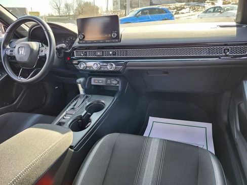 Used 2023 Honda Civic Sport image 15