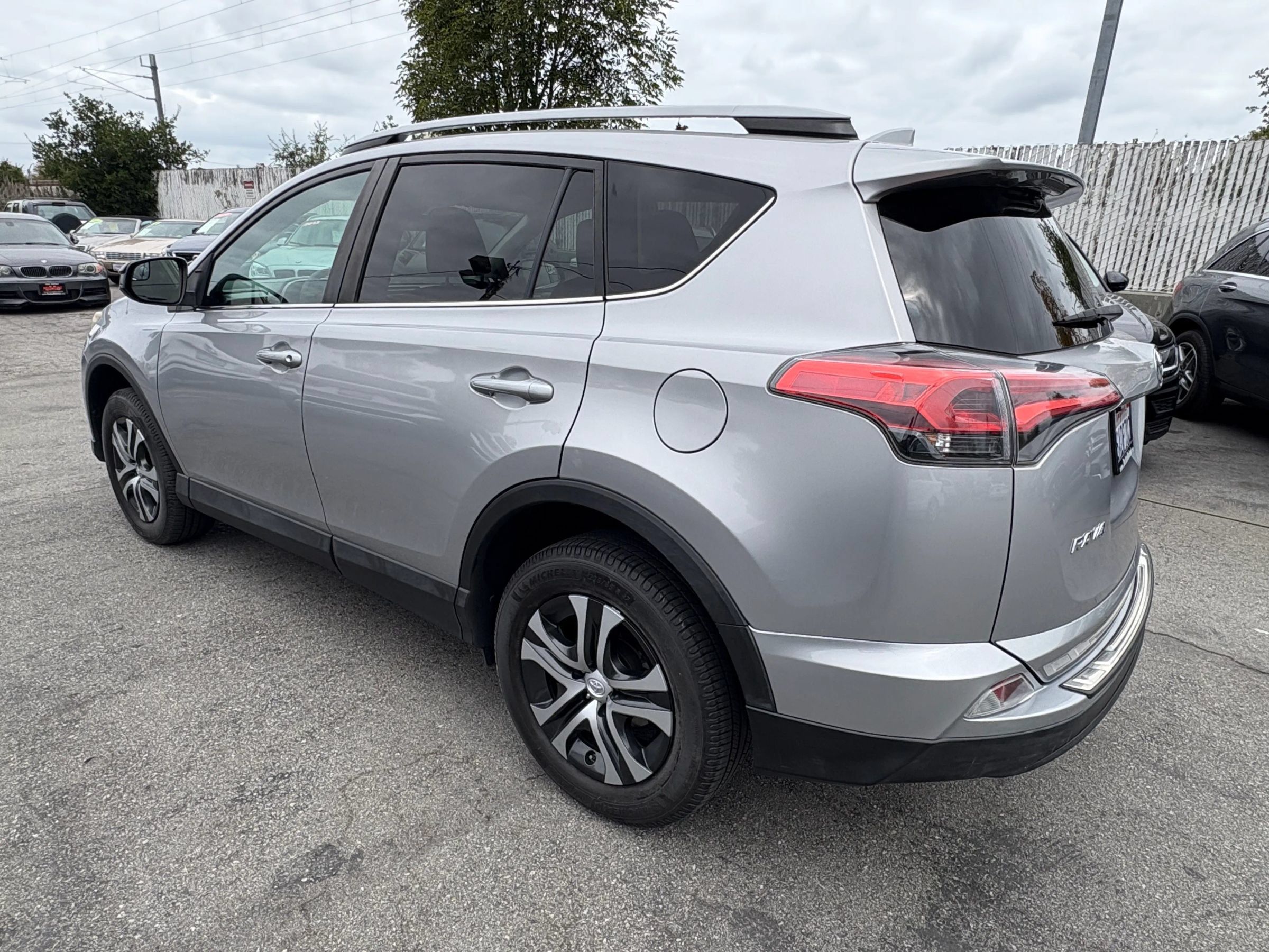 Used 2017 Toyota RAV4 LE w/ All Weather Liner Package FWD image 5