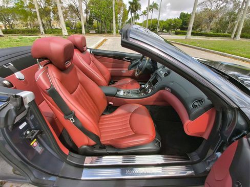 Used 2009 Mercedes-Benz SL 550 image 25