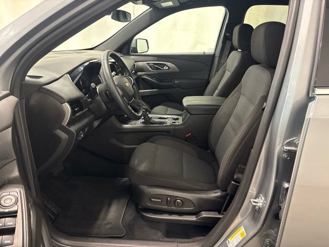 Used 2023 Chevrolet Traverse LT FWD image 12