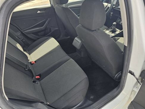 Used 2019 Volkswagen Jetta S image 11