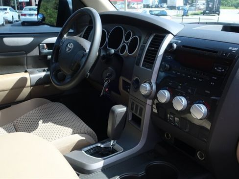 Used 2010 Toyota Tundra 4x4 Double Cab image 30
