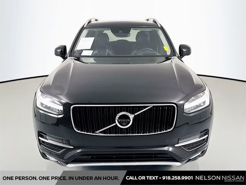 Used 2017 Volvo XC90 T6 Momentum w/ Vision Package image 2