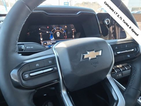 Used 2023 Chevrolet Colorado LT w/ LT Convenience Package image 25
