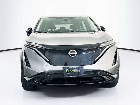 Used 2023 Nissan Ariya AWD image 2