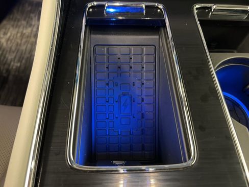 Used 2025 Lincoln Aviator Reserve w/ Equipment Group 201A image 15