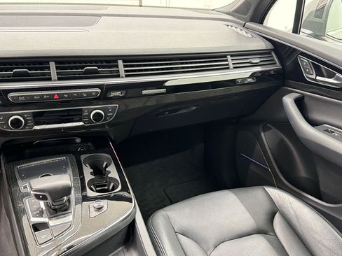 Used 2019 Audi Q7 3.0T Prestige w/ Prestige Package image 27