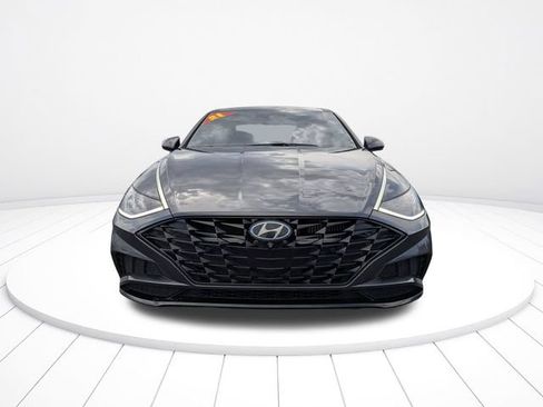Used 2021 Hyundai Sonata Limited w/ Preferred Accessory Package FWD image 8
