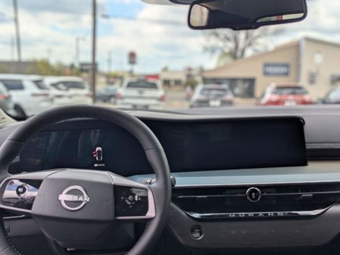 New 2026 Nissan Murano SL AWD/4WD image 17