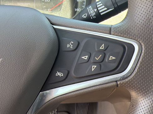 Used 2022 Chevrolet Malibu LT FWD image 26