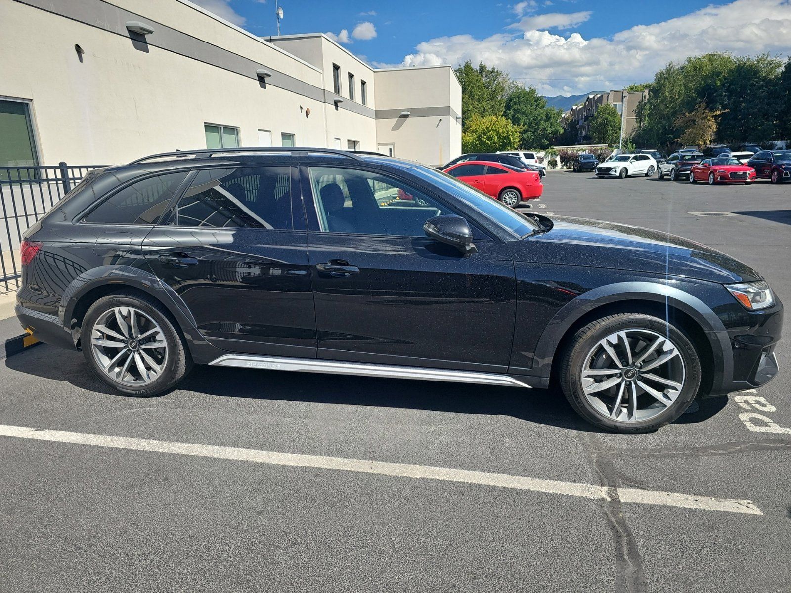 Used 2023 Audi A4 2.0T allroad Prestige AWD/4WD image 3