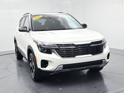 Certified 2026 Kia Seltos S AWD/4WD image 2
