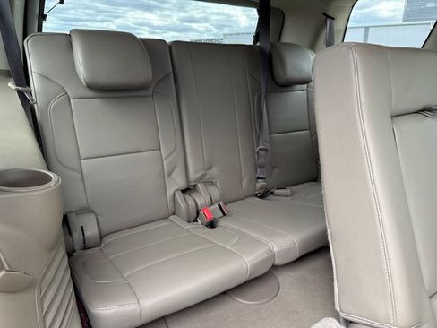 Used 2019 Chevrolet Tahoe LT AWD/4WD image 14
