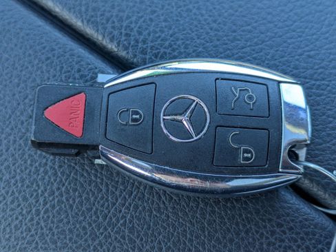 Used 2018 Mercedes-Benz C 300 4MATIC Sedan image 34