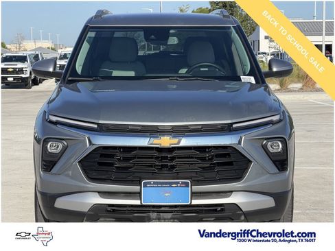 Used 2024 Chevrolet TrailBlazer LT w/ Convenience Package FWD image 7