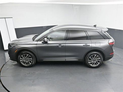 Used 2022 Lincoln Corsair AWD w/ Equipment Group 101A image 25