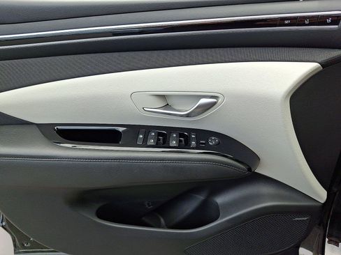 Used 2023 Hyundai Tucson Limited AWD/4WD image 10