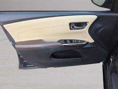 Used 2016 Toyota Avalon XLE Premium image 15