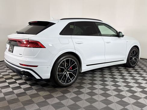 Used 2022 Audi Q8 Prestige w/ Prestige Package AWD/4WD image 7