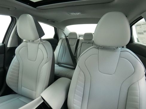 New 2026 Hyundai Elantra Limited image 13