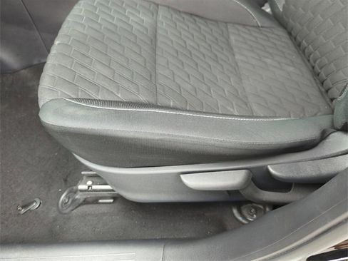 Certified 2021 Nissan Kicks S image 22