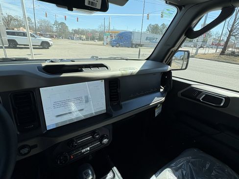 New 2026 Ford Bronco Big Bend image 15