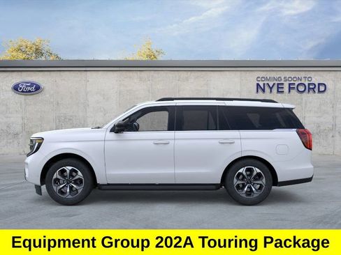 New 2026 Ford Expedition Active image 4