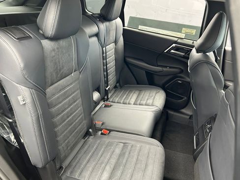 New 2026 Mitsubishi Outlander SE image 51