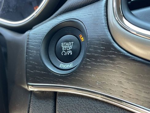 Used 2015 Jeep Grand Cherokee Summit image 31