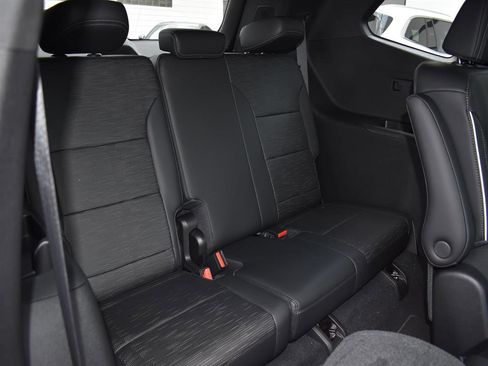 New 2026 Buick Enclave Sport Touring w/ Super Cruise Package image 7