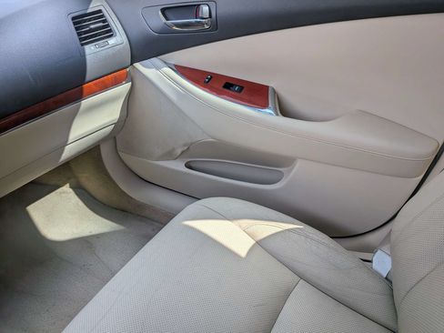 Used 2011 Lexus ES 350 FWD image 14