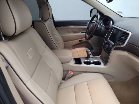 Used 2015 Jeep Grand Cherokee Overland w/ Advanced Technology Group image 21