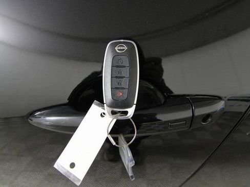 Used 2023 Nissan Rogue SV image 20