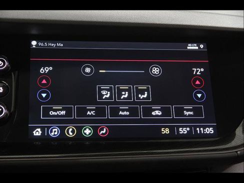 Used 2023 Buick Envision Essence FWD image 12