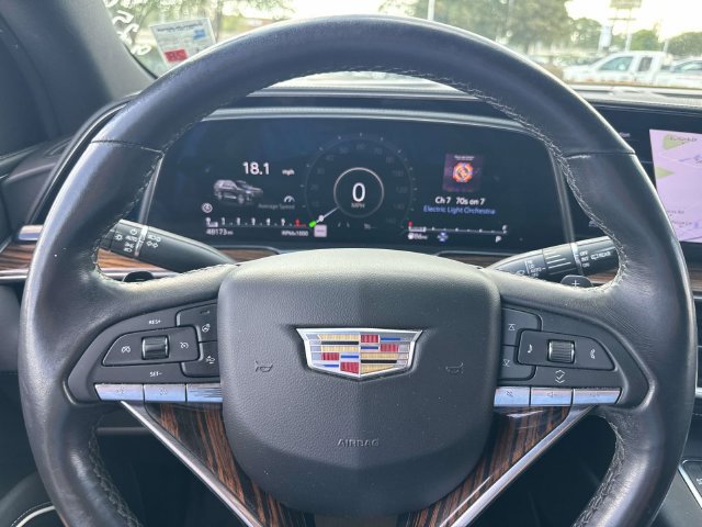 Used 2022 Cadillac Escalade ESV Luxury w/ LPO, Illumination Package AWD/4WD image 29