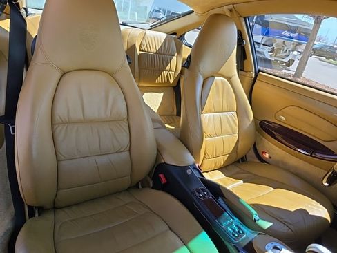 Used 2000 Porsche 911 Carrera 4 image 19