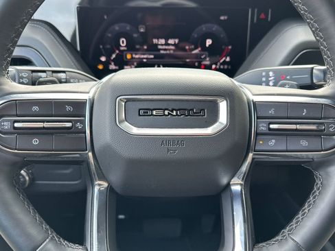 Used 2025 GMC Yukon Denali image 24