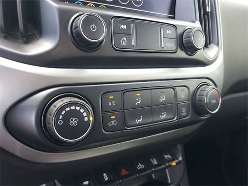 Used 2019 Chevrolet Colorado LT w/ LT Convenience Package image 28