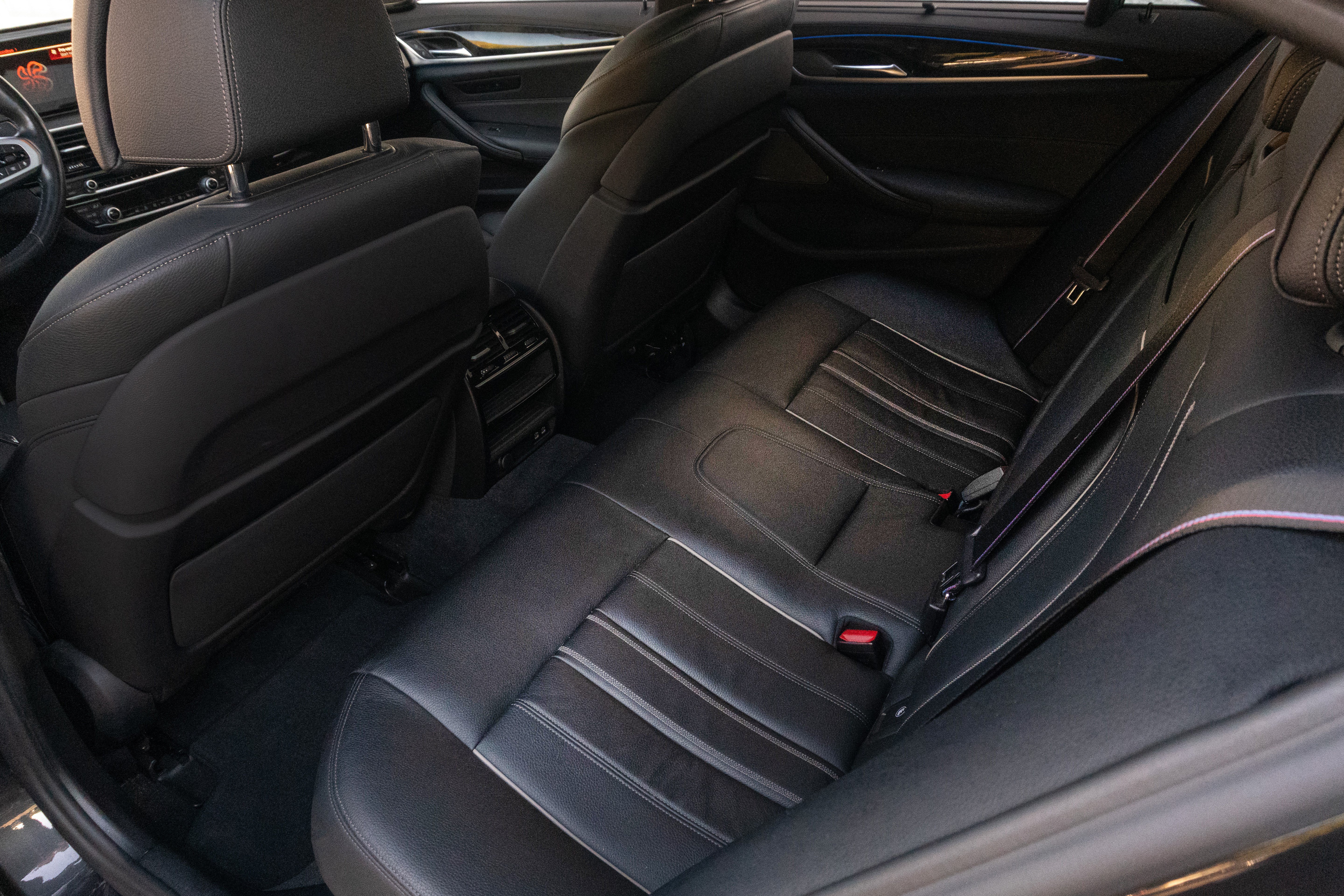Used 2020 BMW M550i xDrive w/ Dynamic Handling Package AWD/4WD image 33