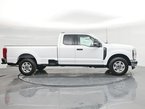 New 2026 Ford F350 XLT image 25
