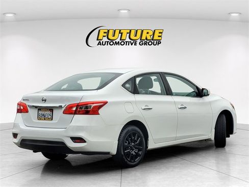 Used 2018 Nissan Sentra S image 4