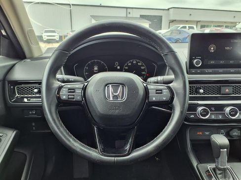 Used 2024 Honda Civic EX image 4