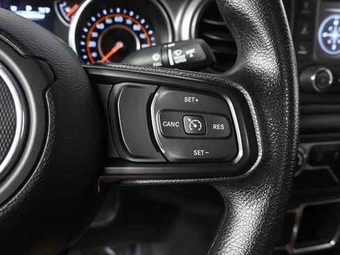 Used 2021 Jeep Wrangler Sport AWD/4WD image 32