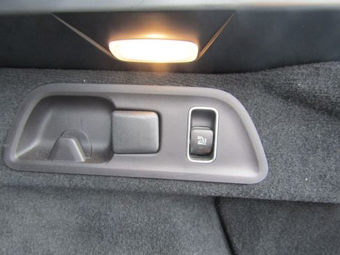 Used 2024 Mercedes-Benz GLE 53 AMG 4MATIC Coupe image 37