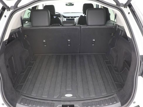 Used 2023 Land Rover Discovery Sport S image 25