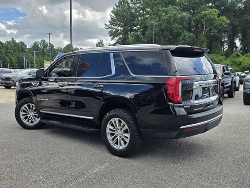 Used 2021 GMC Yukon SLT w/ SLT Premium Package AWD/4WD image 4