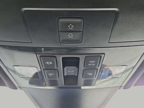 Used 2022 Volkswagen Tiguan SE R-Line AWD/4WD image 26