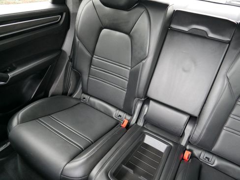 Used 2020 Porsche Cayenne Turbo S image 12