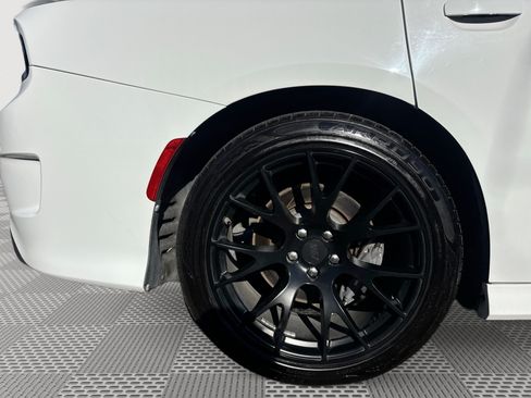 Used 2019 Dodge Charger Scat Pack w/ Plus Group RWD image 30