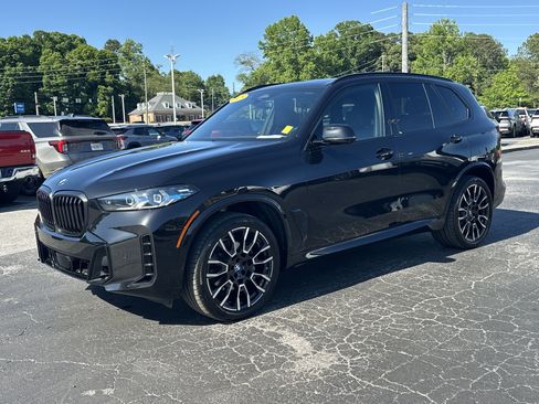Used 2025 BMW X5 sDrive40i w/ M Sport Package RWD image 4